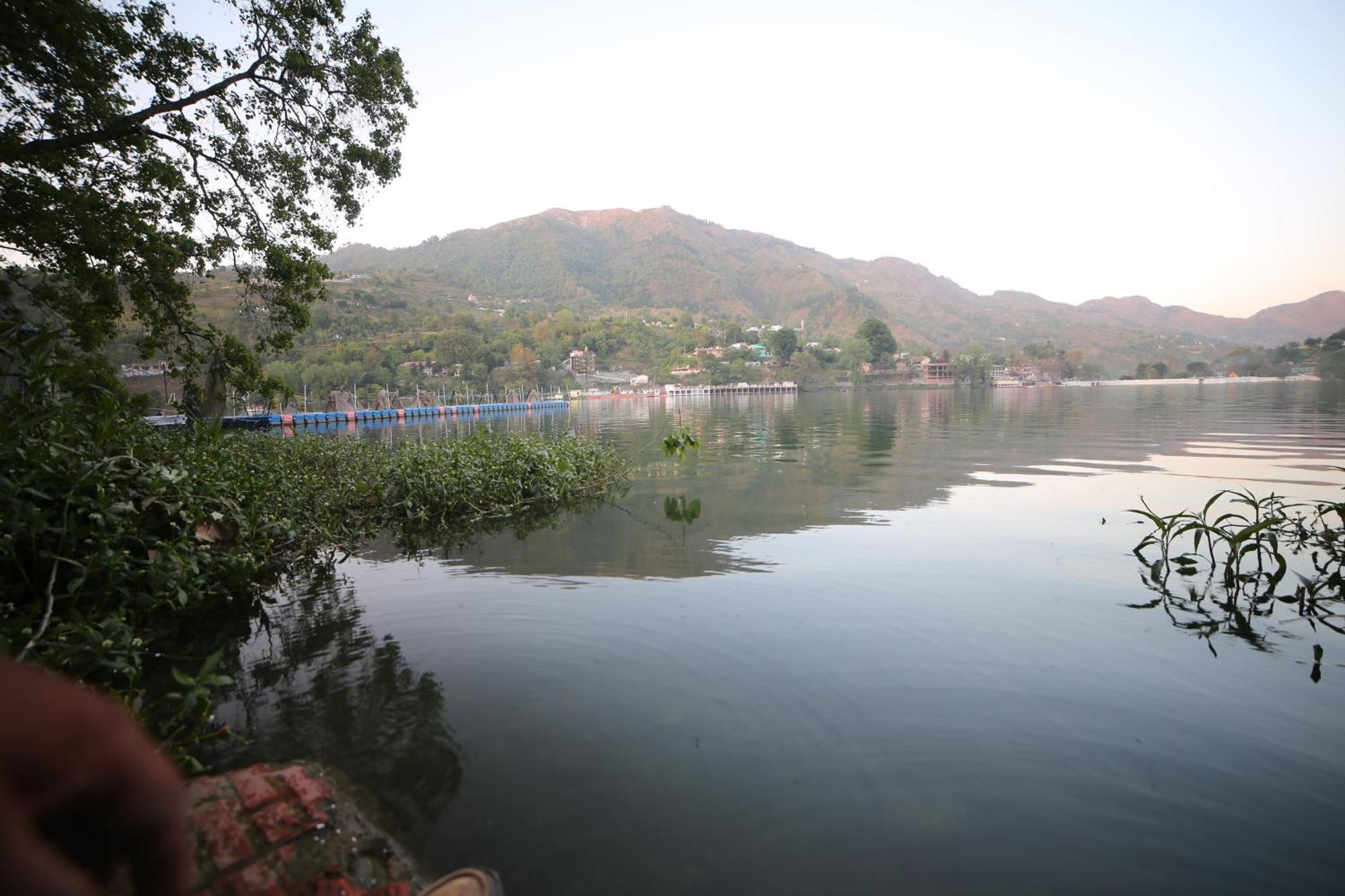Royal Rosette Lake View Bhimtal Найнитал Экстерьер фото